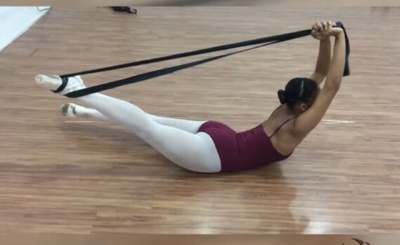 Um bom treino de costas oferece um bom alicerce para o desenvolvimento de outras musculaturas do corpo humano, assim como uma estabilidade central capaz de prevenir lesões e de aumentar a performance na dança.